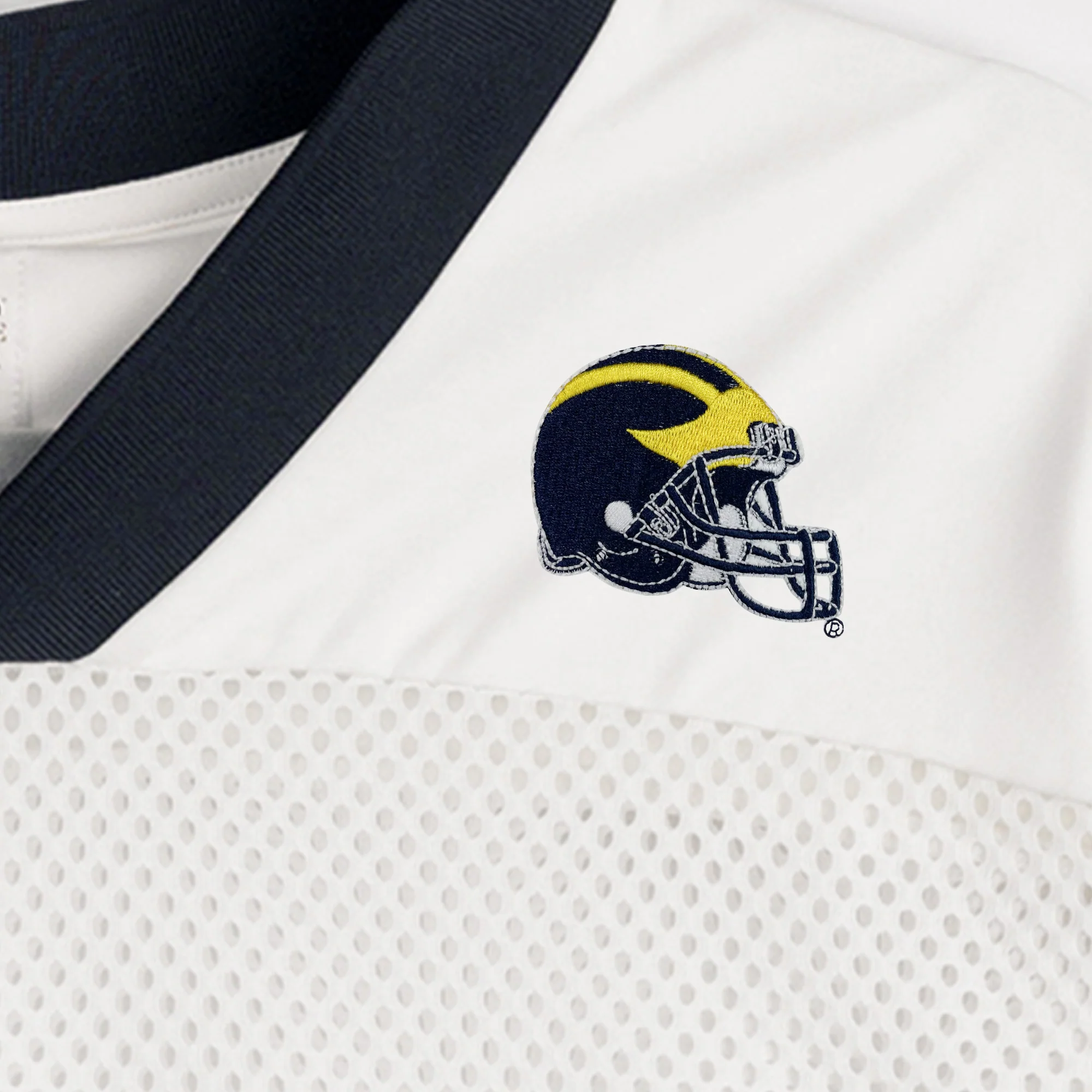 MICHIGAN WOLVERINES TRAILBLAZER MESH CROP FASHION JERSEY - Image 8