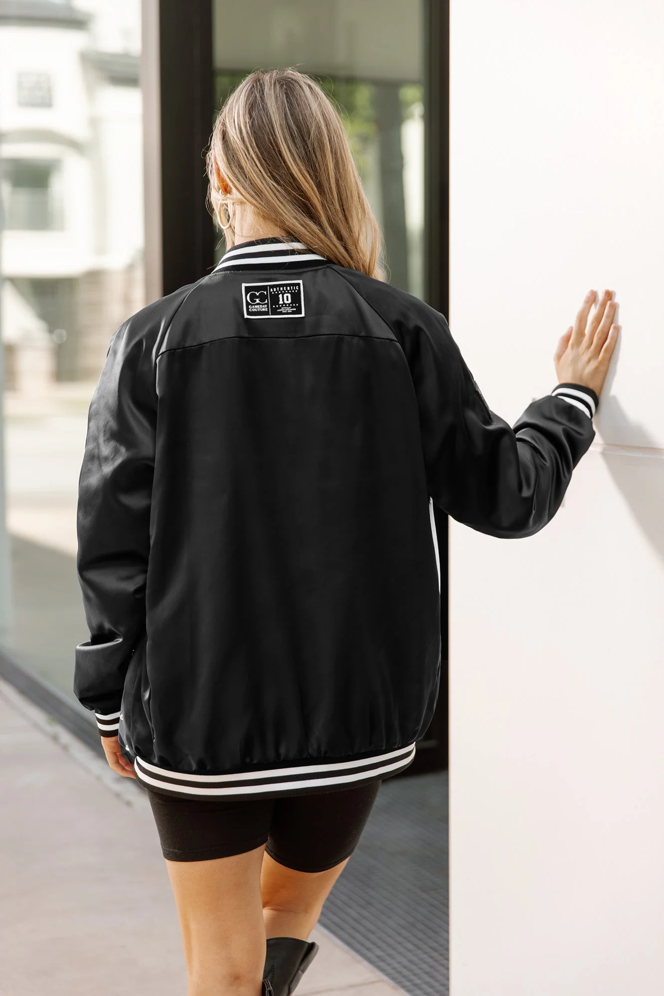 WASHINGTON HUSKIES INNER DRIVE THROWBACK VARSITY BOMBER JACKET - Image 4