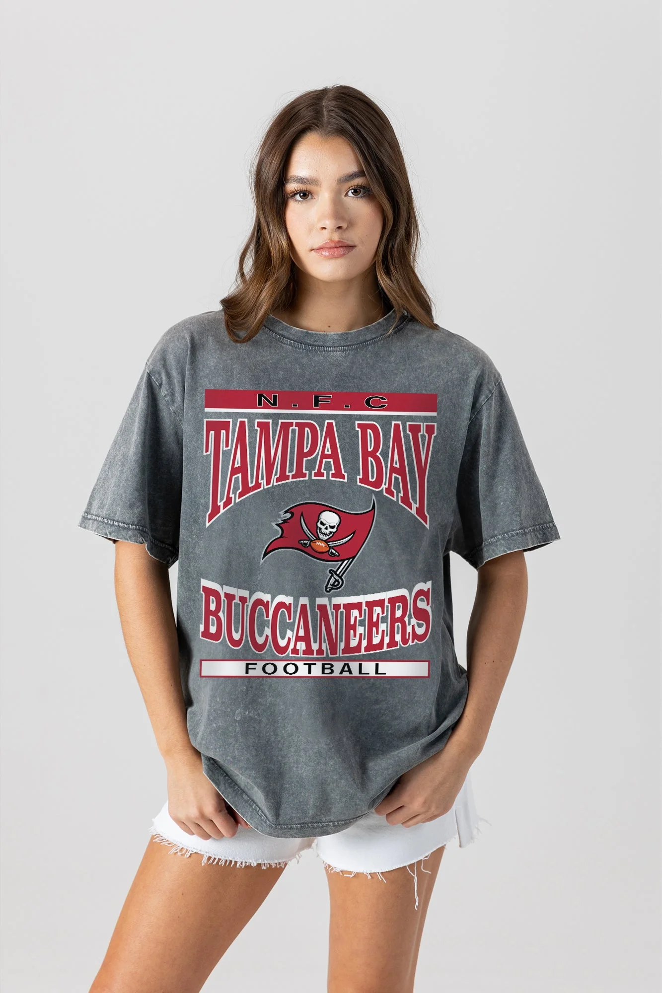 TAMPA BAY BUCCANEERS CLASSIC GRIND WASHED RELAXED FIT TEE - Image 4