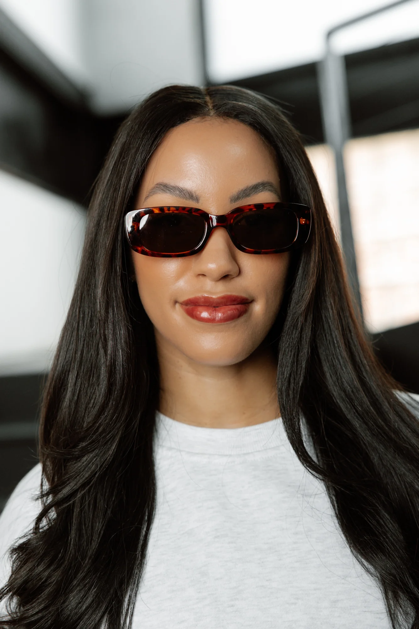 PAIGE SQUARE FRAME SUNGLASSES - Image 3