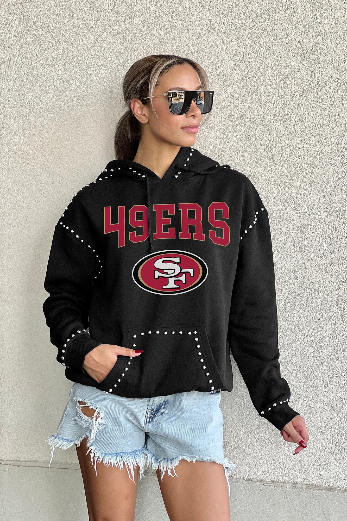 SAN FRANCISCO 49ERS Catch The Vibe Studded-Detail Hoodie - Image 4