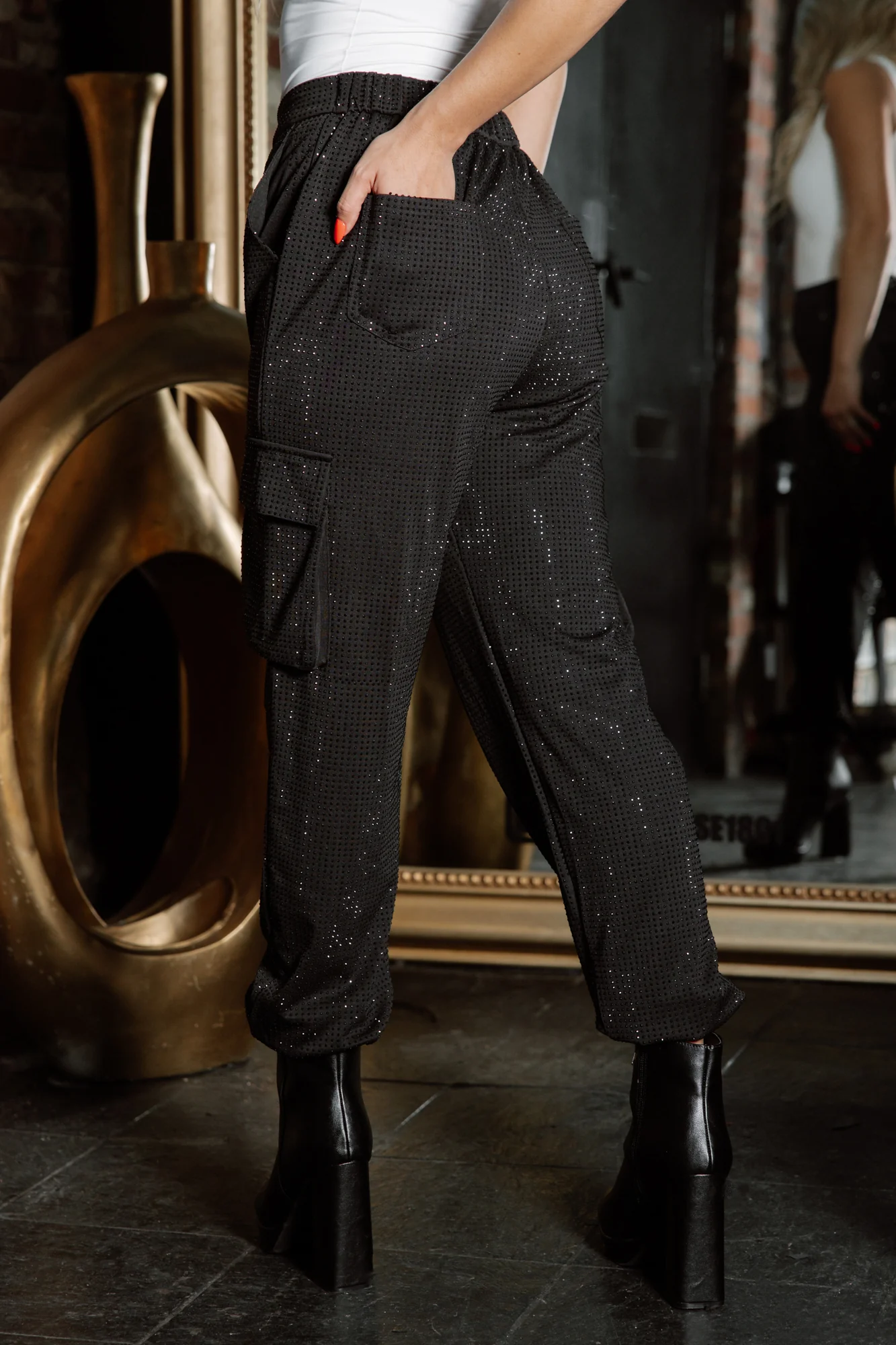 WREN RHINESTONE CHIC CARGO JOGGERS IN BLACK - Image 4